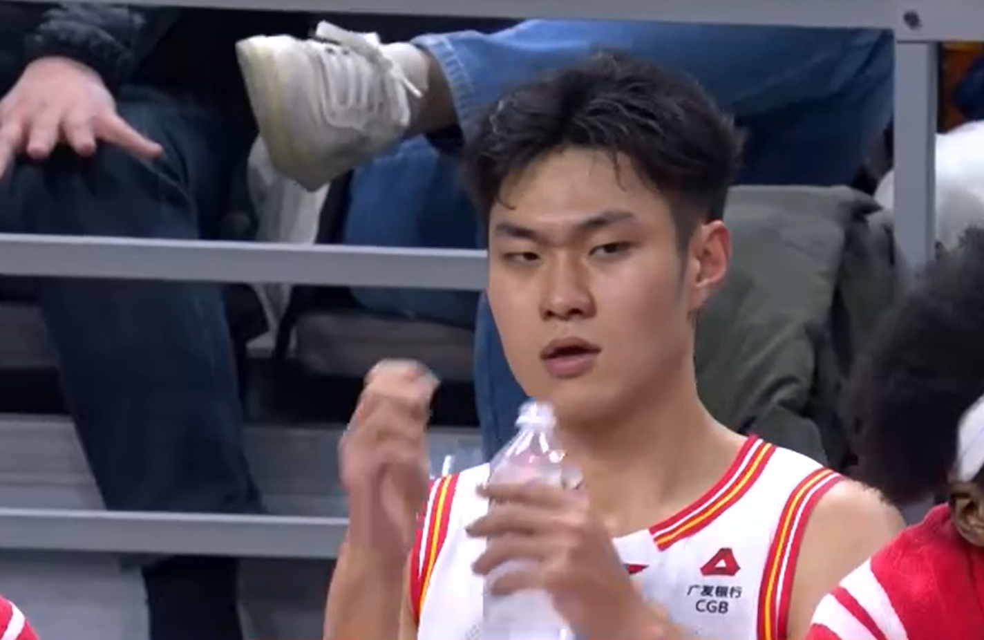 九游体育直播-深圳队锋线小将感恩杜锋：杜导水平CBA顶尖，教练会了我很多